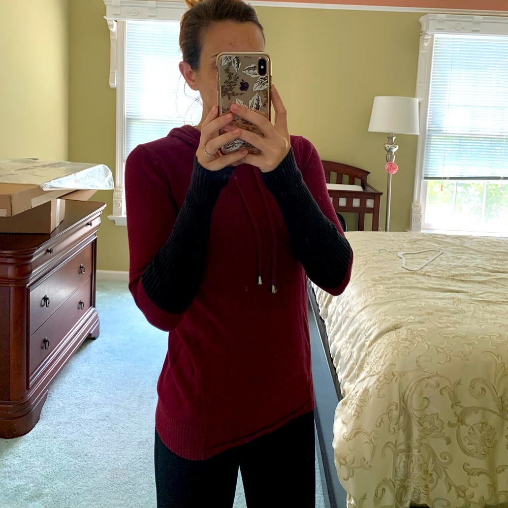 Cable & Gauge long-sleeve sweater